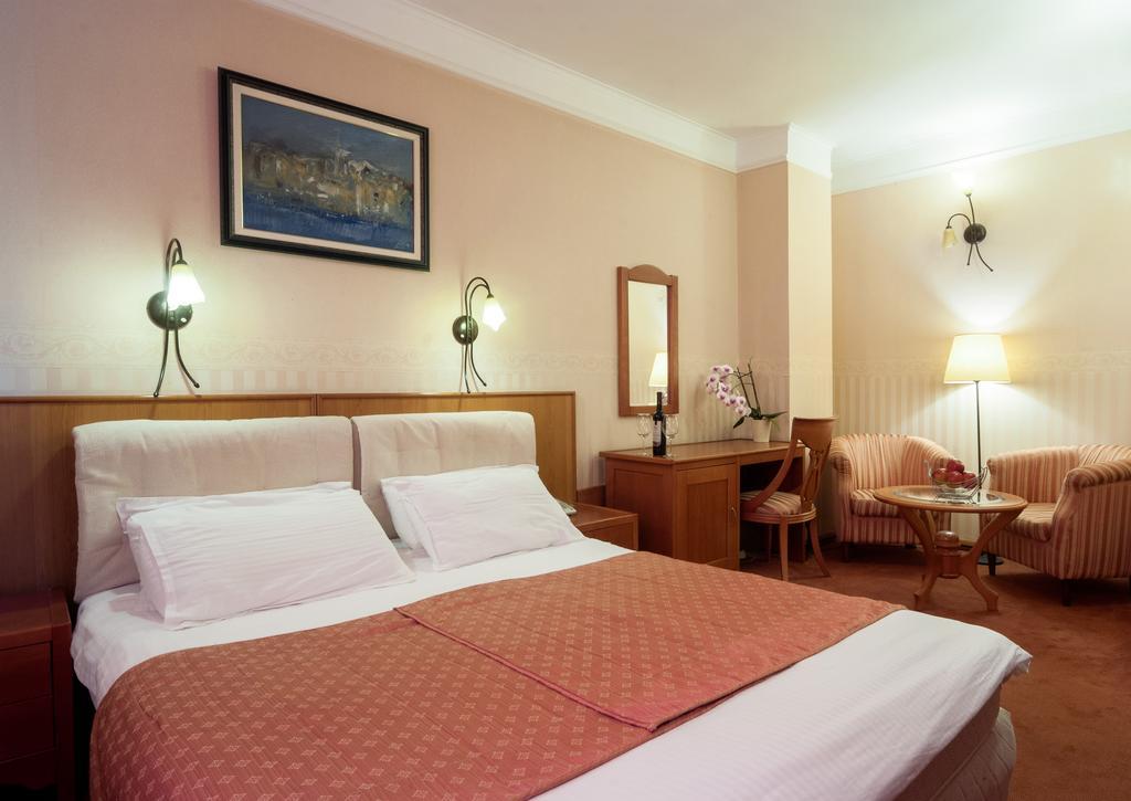 Hotel Aleksandar Vrnjačka Banja Exterior foto